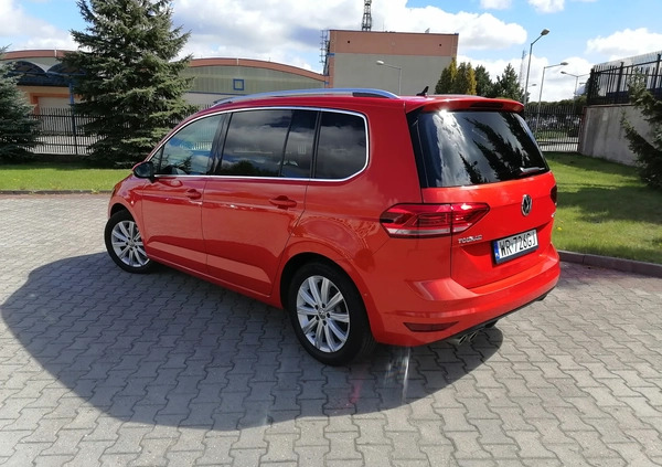 Volkswagen Touran cena 79000 przebieg: 117188, rok produkcji 2017 z Radom małe 232